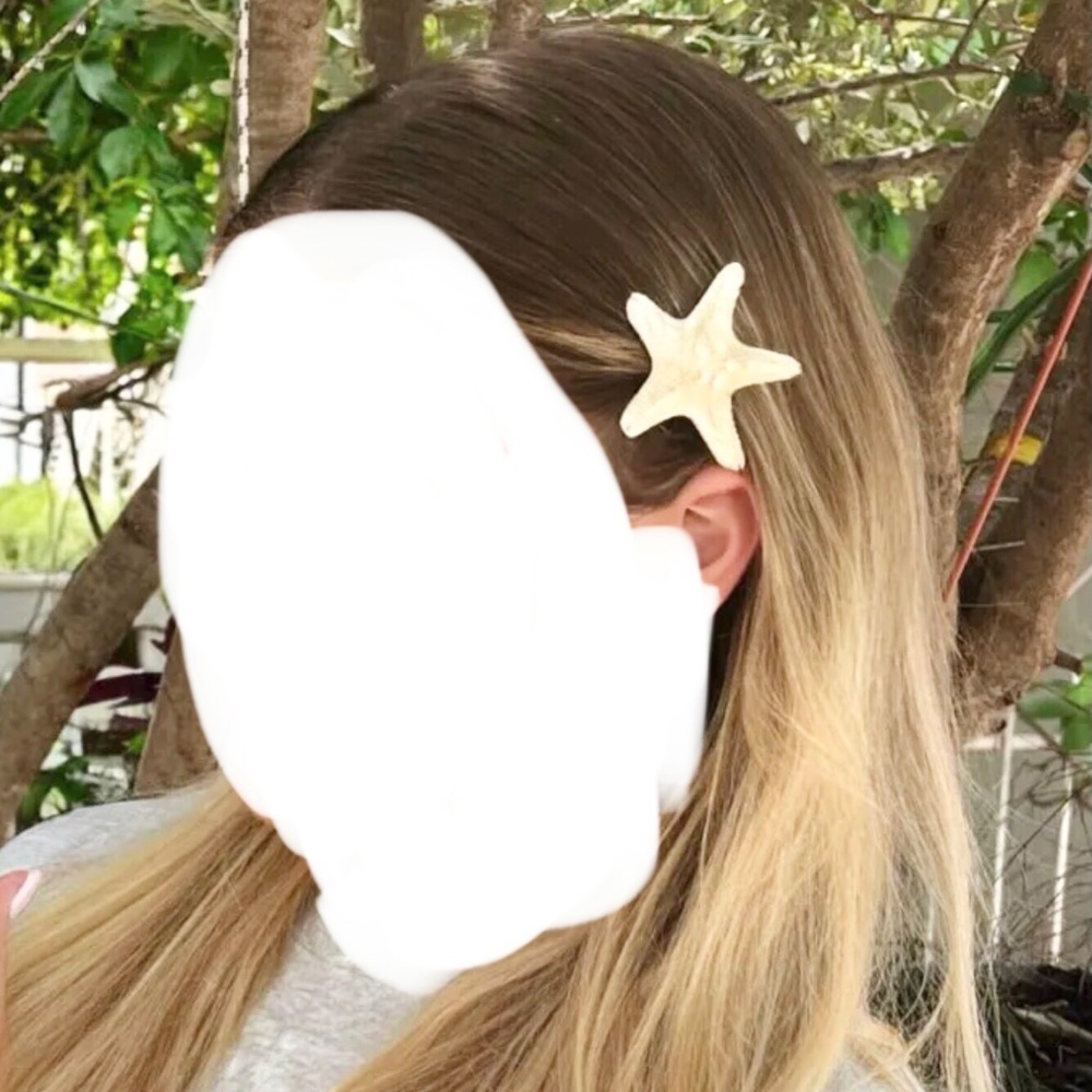 ❤️ 2Pcs Elegant Women Natural Starfish Hair Clip